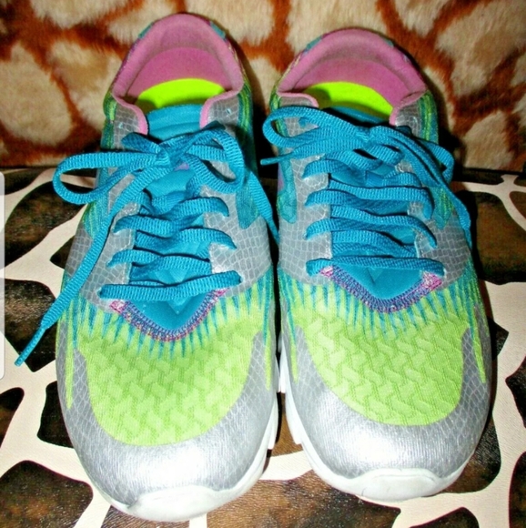 SKECHERS Neon Pink Yellow Blue GoWeb Go Run M Strike Resalyte Running Shoes 9.5 - Picture 2 of 7